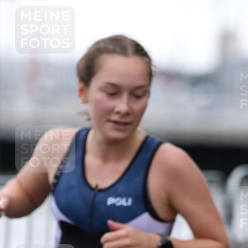 16.08.2026 - KN Förde Triathlon 2026 Antke Förster http://msf.ph/oto/9993794 16.08.2026 10:19:22 Laufen  meine-sportfotos.de