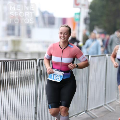 16.08.2026 - KN Förde Triathlon 2026 Antke Förster http://msf.ph/oto/9993802 16.08.2026 10:19:40 Laufen  meine-sportfotos.de