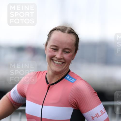 16.08.2026 - KN Förde Triathlon 2026 Antke Förster http://msf.ph/oto/9993807 16.08.2026 10:19:44 Laufen  meine-sportfotos.de