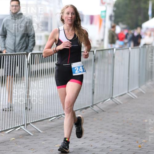 16.08.2026 - KN Förde Triathlon 2026 Antke Förster http://msf.ph/oto/9993822 16.08.2026 10:20:03 Laufen  meine-sportfotos.de
