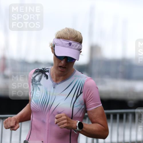 16.08.2026 - KN Förde Triathlon 2026 Antke Förster http://msf.ph/oto/9993838 16.08.2026 10:20:25 Laufen  meine-sportfotos.de
