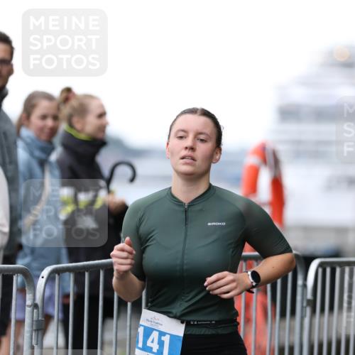 16.08.2026 - KN Förde Triathlon 2026 Antke Förster http://msf.ph/oto/9993874 16.08.2026 10:21:01 Laufen  meine-sportfotos.de