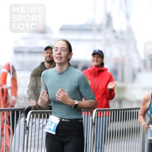 16.08.2026 - KN Förde Triathlon 2026 Antke Förster http://msf.ph/oto/9993882 16.08.2026 10:21:15 Laufen  meine-sportfotos.de
