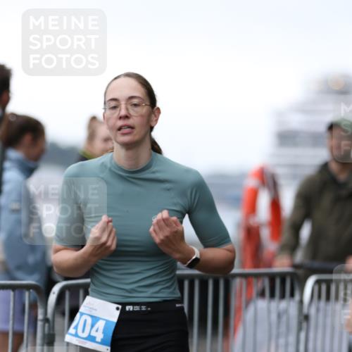 16.08.2026 - KN Förde Triathlon 2026 Antke Förster http://msf.ph/oto/9993884 16.08.2026 10:21:16 Laufen  meine-sportfotos.de