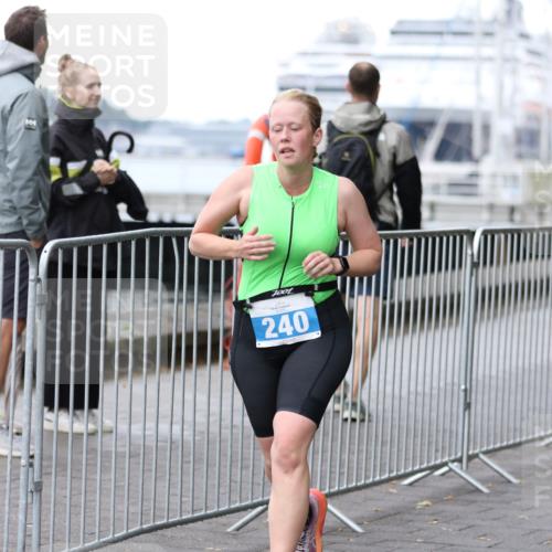16.08.2026 - KN Förde Triathlon 2026 Antke Förster http://msf.ph/oto/9993908 16.08.2026 10:21:42 Laufen  meine-sportfotos.de
