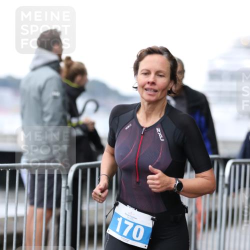 16.08.2026 - KN Förde Triathlon 2026 Antke Förster http://msf.ph/oto/9993938 16.08.2026 10:22:13 Laufen  meine-sportfotos.de