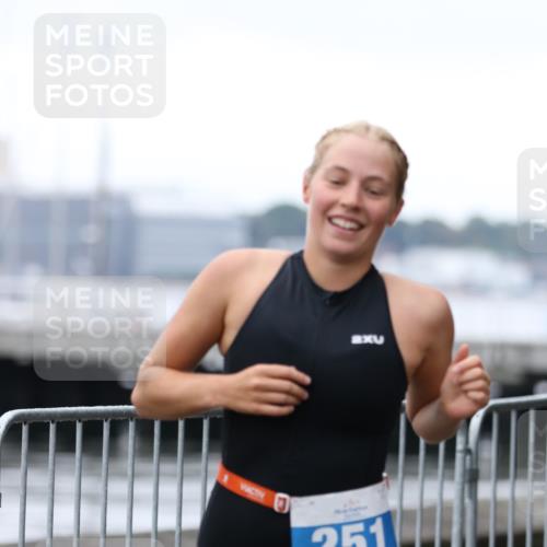16.08.2026 - KN Förde Triathlon 2026 Antke Förster http://msf.ph/oto/9993998 16.08.2026 10:23:26 Laufen  meine-sportfotos.de