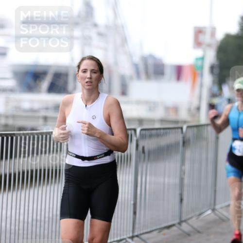 16.08.2026 - KN Förde Triathlon 2026 Antke Förster http://msf.ph/oto/9994000 16.08.2026 10:23:34 Laufen  meine-sportfotos.de