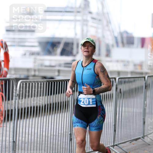 16.08.2026 - KN Förde Triathlon 2026 Antke Förster http://msf.ph/oto/9994002 16.08.2026 10:23:35 Laufen  meine-sportfotos.de