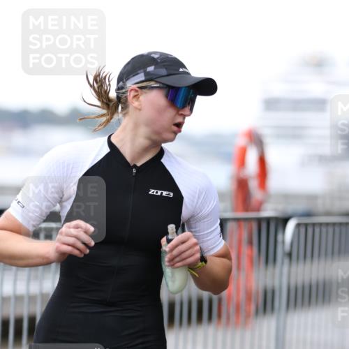 16.08.2026 - KN Förde Triathlon 2026 Antke Förster http://msf.ph/oto/9994013 16.08.2026 10:23:57 Laufen  meine-sportfotos.de