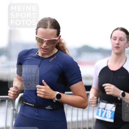 16.08.2026 - KN Förde Triathlon 2026 Antke Förster http://msf.ph/oto/9994025 16.08.2026 10:24:07 Laufen  meine-sportfotos.de