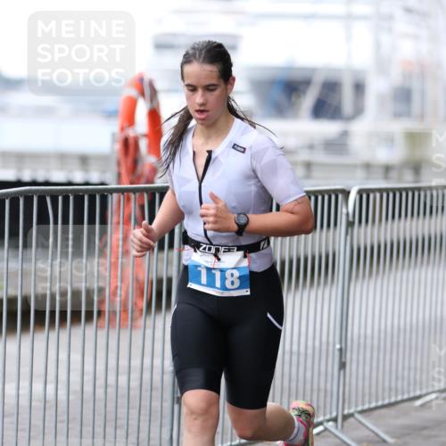 16.08.2026 - KN Förde Triathlon 2026 Antke Förster http://msf.ph/oto/9994027 16.08.2026 10:24:10 Laufen  meine-sportfotos.de
