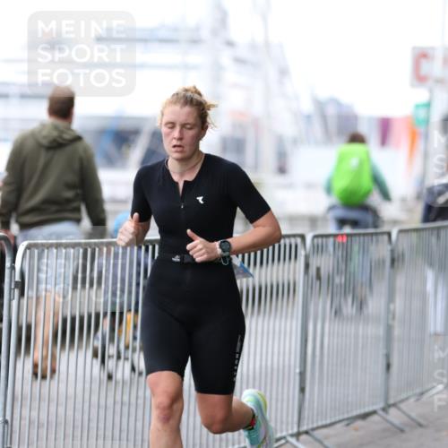 16.08.2026 - KN Förde Triathlon 2026 Antke Förster http://msf.ph/oto/9994053 16.08.2026 10:25:04 Laufen  meine-sportfotos.de