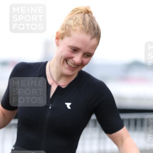 16.08.2026 - KN Förde Triathlon 2026 Antke Förster http://msf.ph/oto/9994057 16.08.2026 10:25:07 Laufen  meine-sportfotos.de