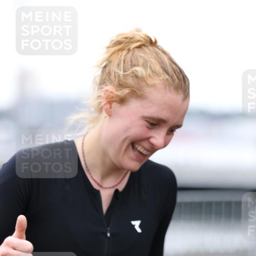 16.08.2026 - KN Förde Triathlon 2026 Antke Förster http://msf.ph/oto/9994058 16.08.2026 10:25:07 Laufen  meine-sportfotos.de