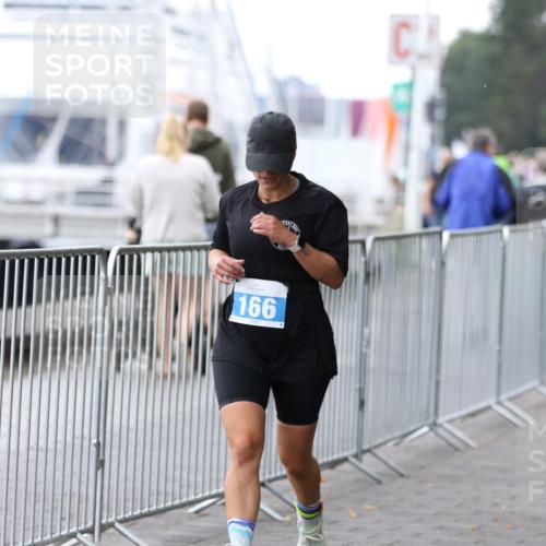 16.08.2026 - KN Förde Triathlon 2026 Antke Förster http://msf.ph/oto/9994059 16.08.2026 10:25:12 Laufen  meine-sportfotos.de