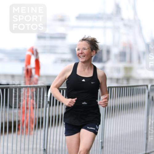16.08.2026 - KN Förde Triathlon 2026 Antke Förster http://msf.ph/oto/9994067 16.08.2026 10:25:28 Laufen  meine-sportfotos.de