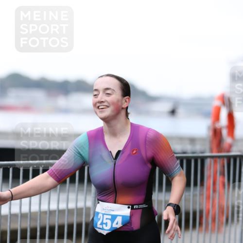 16.08.2026 - KN Förde Triathlon 2026 Antke Förster http://msf.ph/oto/9994074 16.08.2026 10:25:32 Laufen  meine-sportfotos.de