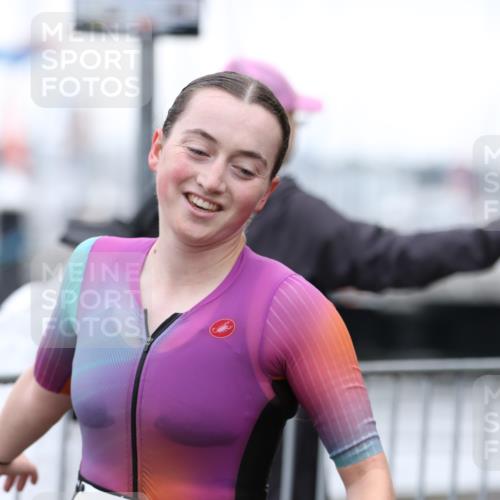 16.08.2026 - KN Förde Triathlon 2026 Antke Förster http://msf.ph/oto/9994077 16.08.2026 10:25:34 Laufen  meine-sportfotos.de