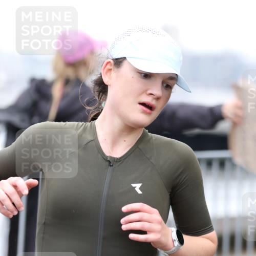 16.08.2026 - KN Förde Triathlon 2026 Antke Förster http://msf.ph/oto/9994090 16.08.2026 10:25:46 Laufen  meine-sportfotos.de