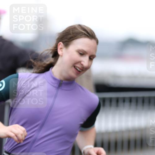 16.08.2026 - KN Förde Triathlon 2026 Antke Förster http://msf.ph/oto/9994095 16.08.2026 10:25:50 Laufen  meine-sportfotos.de
