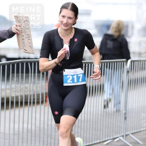 16.08.2026 - KN Förde Triathlon 2026 Antke Förster http://msf.ph/oto/9994114 16.08.2026 10:26:20 Laufen  meine-sportfotos.de