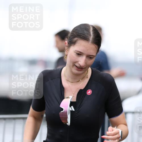 16.08.2026 - KN Förde Triathlon 2026 Antke Förster http://msf.ph/oto/9994116 16.08.2026 10:26:22 Laufen  meine-sportfotos.de