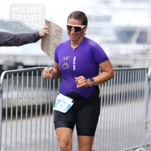 16.08.2026 - KN Förde Triathlon 2026 Antke Förster http://msf.ph/oto/9994156 16.08.2026 10:27:10 Laufen  meine-sportfotos.de