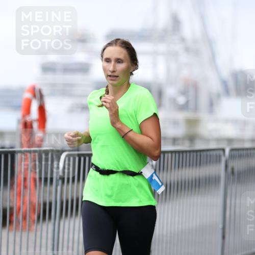 16.08.2026 - KN Förde Triathlon 2026 Antke Förster http://msf.ph/oto/9994172 16.08.2026 10:27:28 Laufen  meine-sportfotos.de