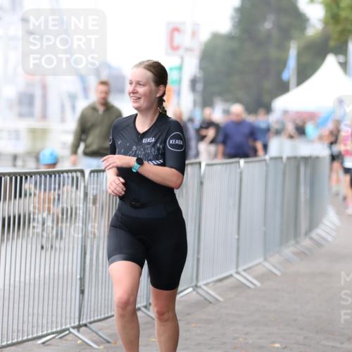 16.08.2026 - KN Förde Triathlon 2026 Antke Förster http://msf.ph/oto/9994176 16.08.2026 10:27:37 Laufen  meine-sportfotos.de
