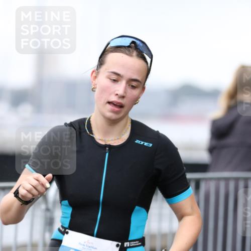 16.08.2026 - KN Förde Triathlon 2026 Antke Förster http://msf.ph/oto/9994184 16.08.2026 10:27:43 Laufen  meine-sportfotos.de