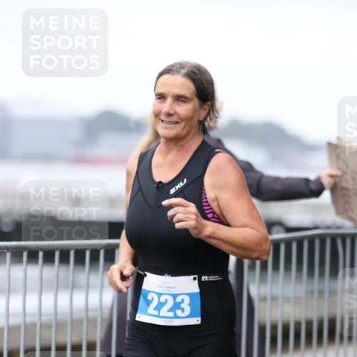 16.08.2026 - KN Förde Triathlon 2026 Antke Förster http://msf.ph/oto/9994196 16.08.2026 10:28:01 Laufen  meine-sportfotos.de