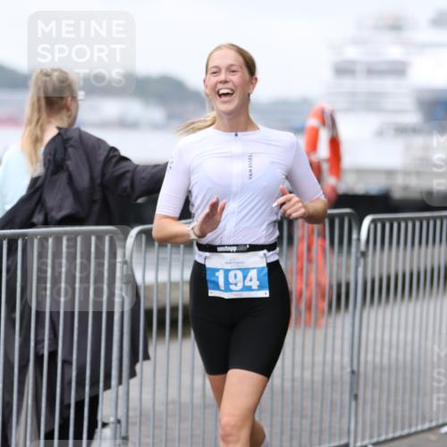 16.08.2026 - KN Förde Triathlon 2026 Antke Förster http://msf.ph/oto/9994255 16.08.2026 10:29:33 Laufen  meine-sportfotos.de