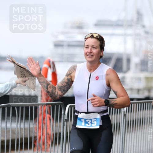 16.08.2026 - KN Förde Triathlon 2026 Antke Förster http://msf.ph/oto/9994290 16.08.2026 10:30:15 Laufen  meine-sportfotos.de