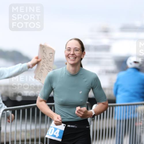 16.08.2026 - KN Förde Triathlon 2026 Antke Förster http://msf.ph/oto/9994352 16.08.2026 10:31:37 Laufen  meine-sportfotos.de