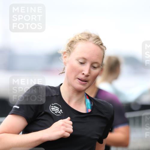 16.08.2026 - KN Förde Triathlon 2026 Antke Förster http://msf.ph/oto/9994359 16.08.2026 10:31:43 Laufen  meine-sportfotos.de