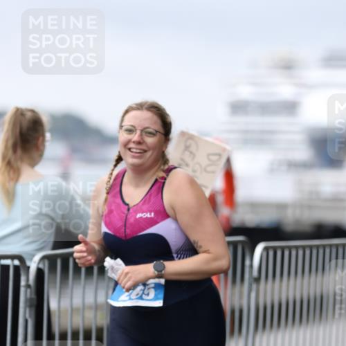 16.08.2026 - KN Förde Triathlon 2026 Antke Förster http://msf.ph/oto/9994385 16.08.2026 10:32:10 Laufen  meine-sportfotos.de