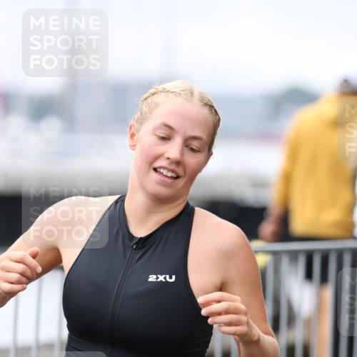 16.08.2026 - KN Förde Triathlon 2026 Antke Förster http://msf.ph/oto/9994392 16.08.2026 10:32:16 Laufen  meine-sportfotos.de