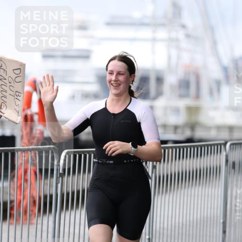 16.08.2026 - KN Förde Triathlon 2026 Antke Förster http://msf.ph/oto/9994443 16.08.2026 10:33:16 Laufen  meine-sportfotos.de