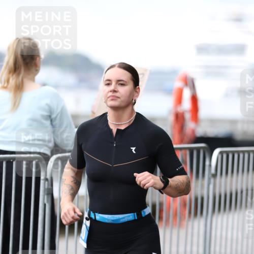 16.08.2026 - KN Förde Triathlon 2026 Antke Förster http://msf.ph/oto/9994451 16.08.2026 10:33:29 Laufen  meine-sportfotos.de