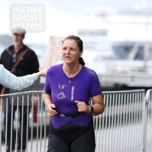 16.08.2026 - KN Förde Triathlon 2026 Antke Förster http://msf.ph/oto/9994492 16.08.2026 10:34:19 Laufen  meine-sportfotos.de