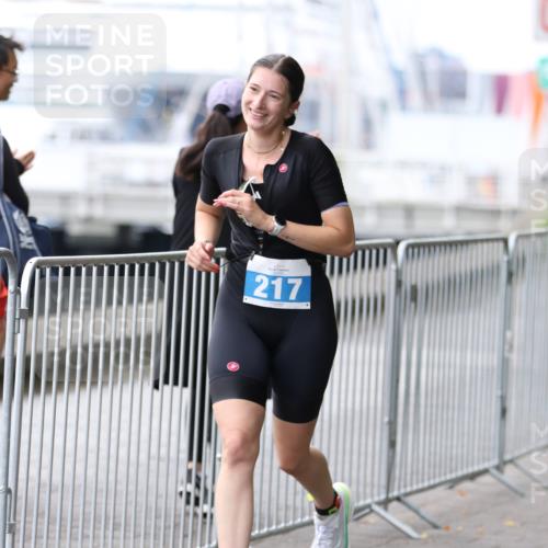 16.08.2026 - KN Förde Triathlon 2026 Antke Förster http://msf.ph/oto/9994498 16.08.2026 10:34:42 Laufen  meine-sportfotos.de