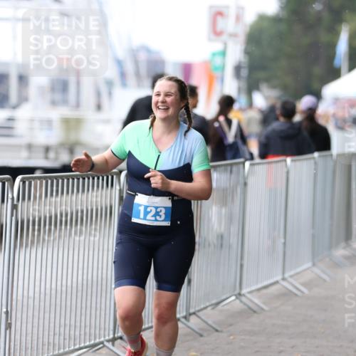 16.08.2026 - KN Förde Triathlon 2026 Antke Förster http://msf.ph/oto/9994505 16.08.2026 10:34:55 Laufen  meine-sportfotos.de