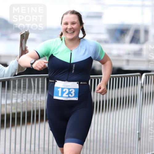 16.08.2026 - KN Förde Triathlon 2026 Antke Förster http://msf.ph/oto/9994508 16.08.2026 10:34:57 Laufen  meine-sportfotos.de