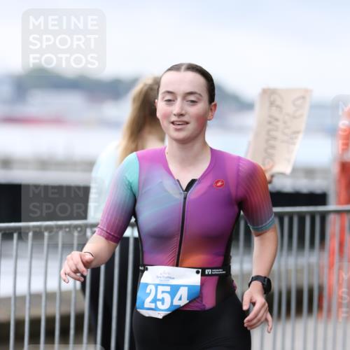16.08.2026 - KN Förde Triathlon 2026 Antke Förster http://msf.ph/oto/9994517 16.08.2026 10:35:12 Laufen  meine-sportfotos.de