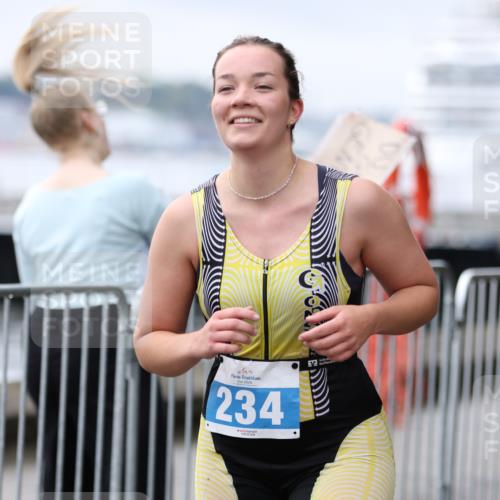 16.08.2026 - KN Förde Triathlon 2026 Antke Förster http://msf.ph/oto/9994525 16.08.2026 10:35:19 Laufen  meine-sportfotos.de