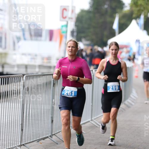 16.08.2026 - KN Förde Triathlon 2026 Antke Förster http://msf.ph/oto/9994539 16.08.2026 10:35:42 Laufen  meine-sportfotos.de