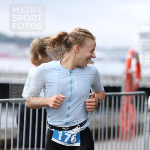 16.08.2026 - KN Förde Triathlon 2026 Antke Förster http://msf.ph/oto/9994556 16.08.2026 10:36:04 Laufen  meine-sportfotos.de