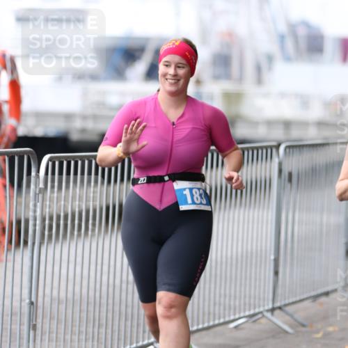 16.08.2026 - KN Förde Triathlon 2026 Antke Förster http://msf.ph/oto/9994569 16.08.2026 10:36:14 Laufen  meine-sportfotos.de