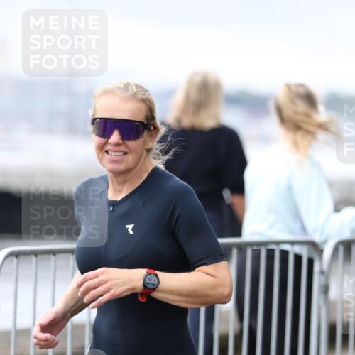 16.08.2026 - KN Förde Triathlon 2026 Antke Förster http://msf.ph/oto/9994577 16.08.2026 10:36:22 Laufen  meine-sportfotos.de